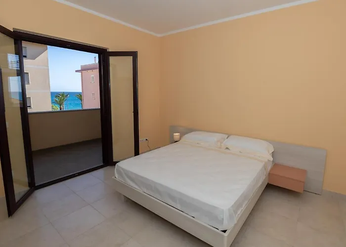 別荘 Chiaro Di Luna ロッチェッラ・イオーニカ